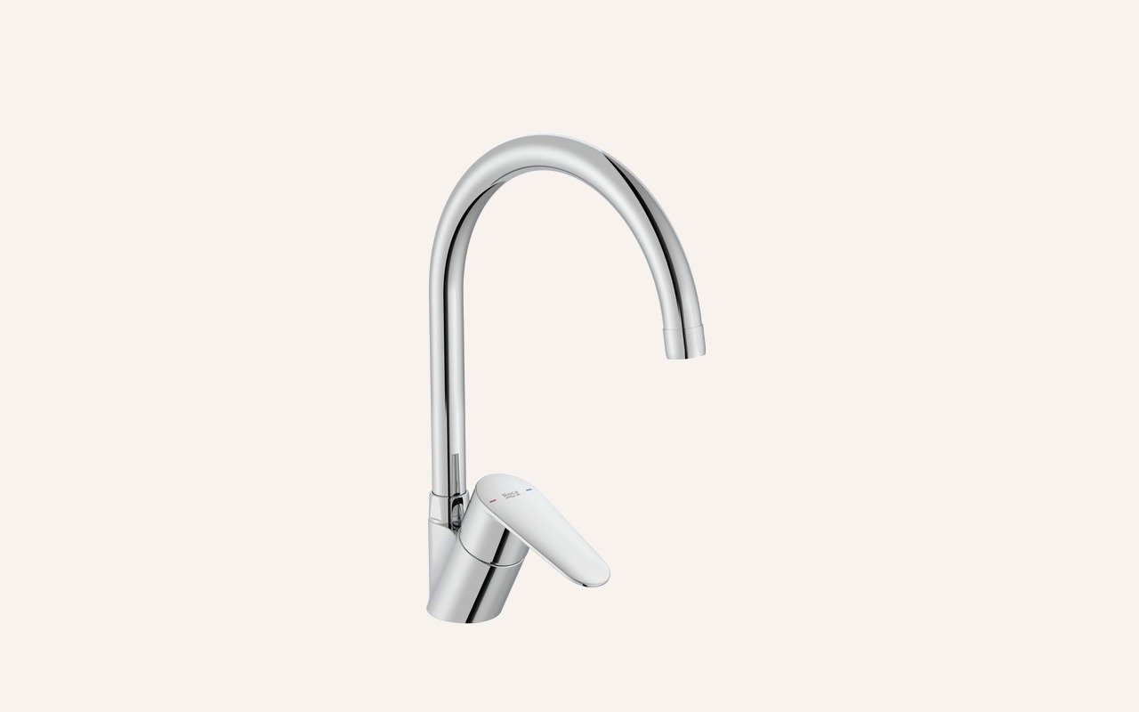 Roca Victoria Plus — installé sur un évier
